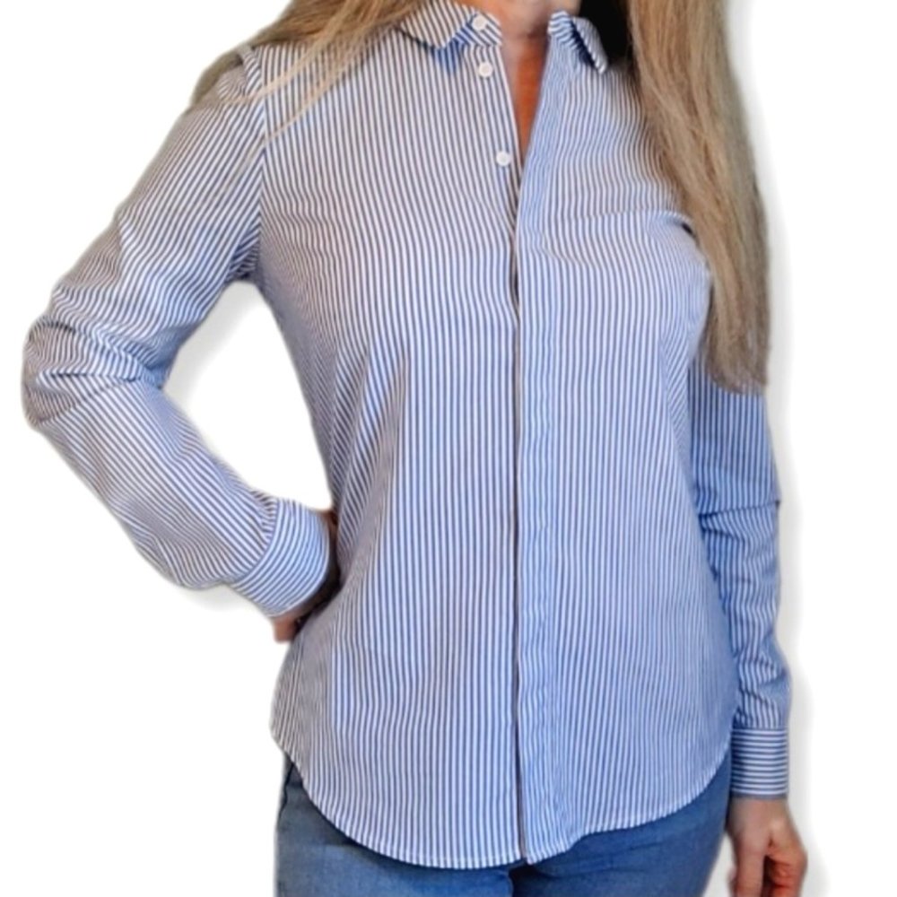 REITMANS ESSENTIALS Striped Button Down Shirt Size Small